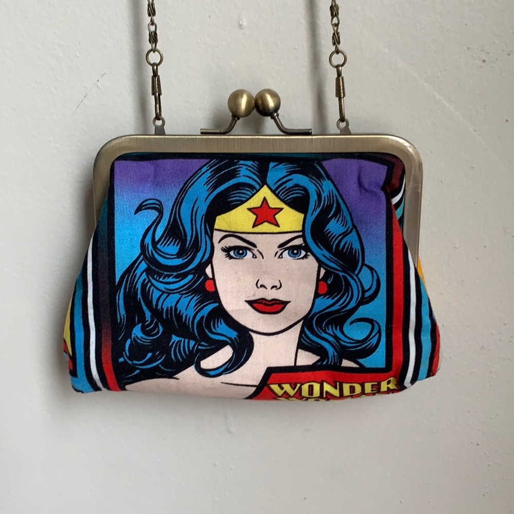 Wonder Woman crossbody purse